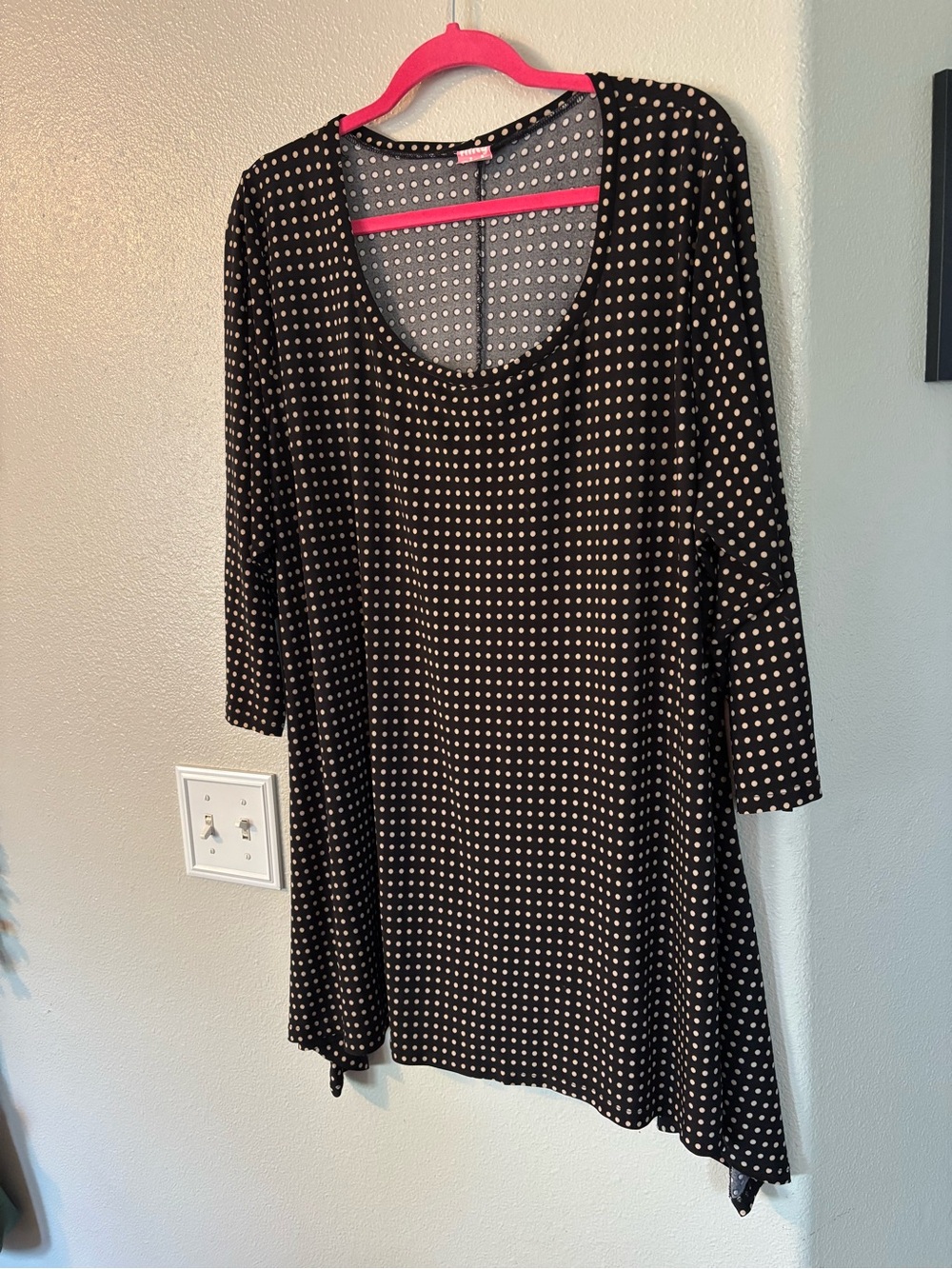 Flirty Pink Black & White Polka Dot Sharkbite Hem Tunic Top Size 3X